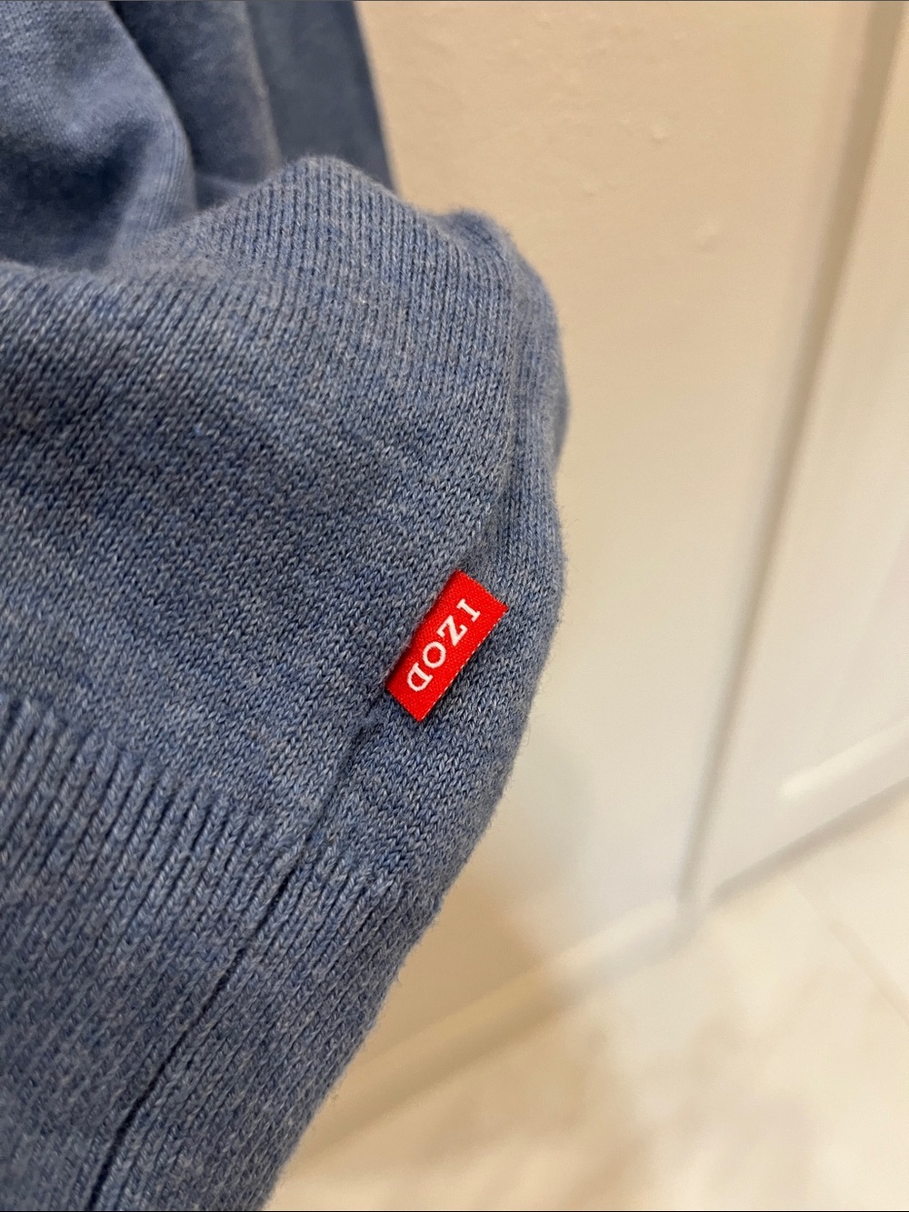 Izod Men’s V-Neck Sweater in Slate Blue size XL 100 % cotton - Picture 6 of 7